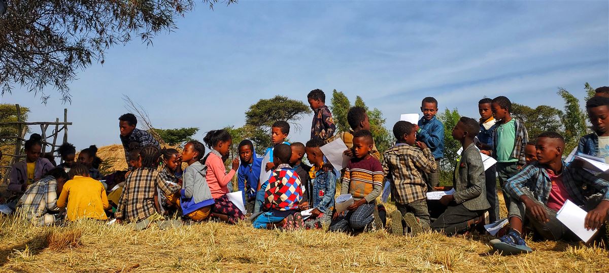 Students learning, BeLight education program